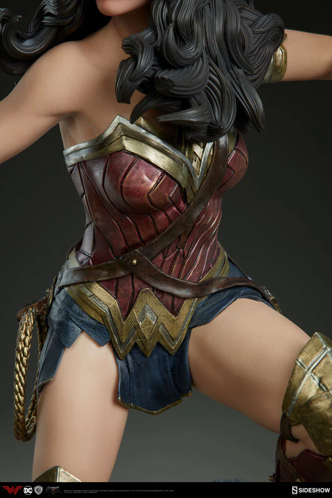 BVS Wonder Woman Premium Format - Image 12