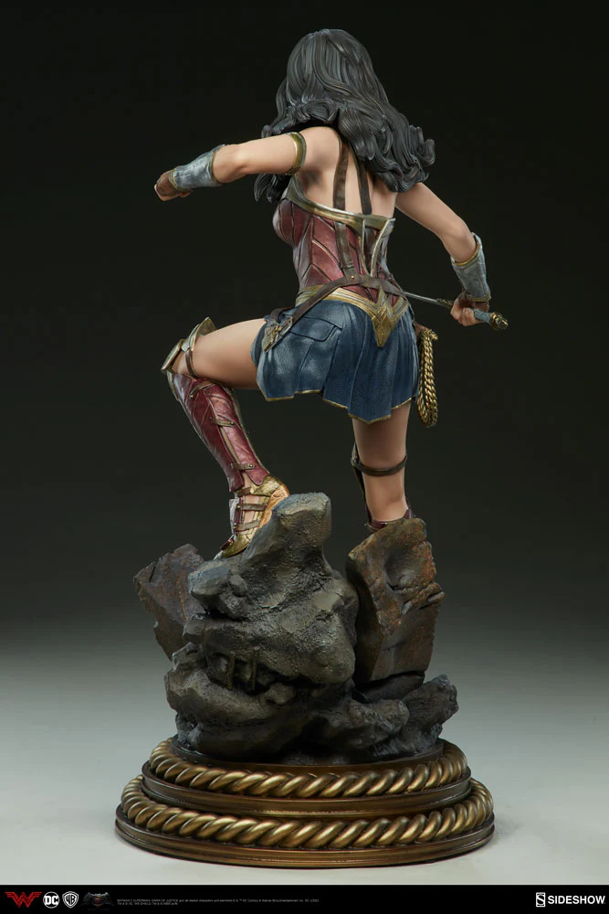 BVS Wonder Woman Premium Format - Image 7