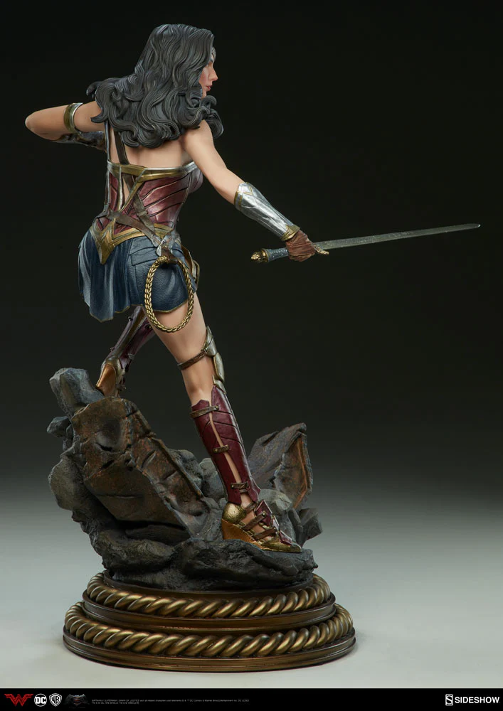 BVS Wonder Woman Premium Format - Image 8