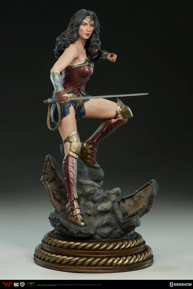 BVS Wonder Woman Premium Format - Image 9