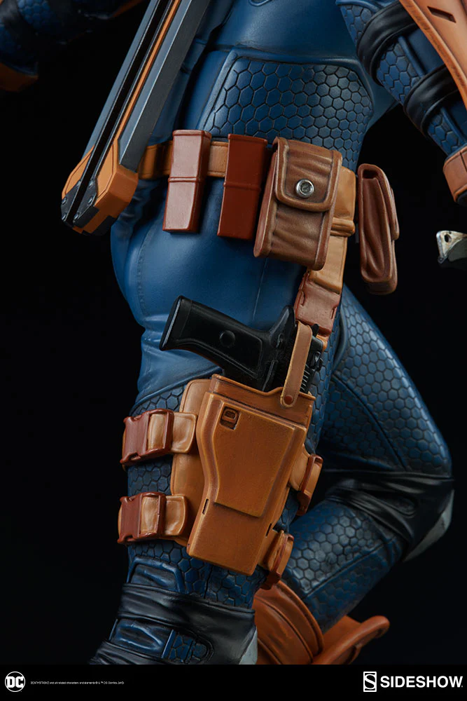 Deathstroke - Premium Format Figure - Image 10