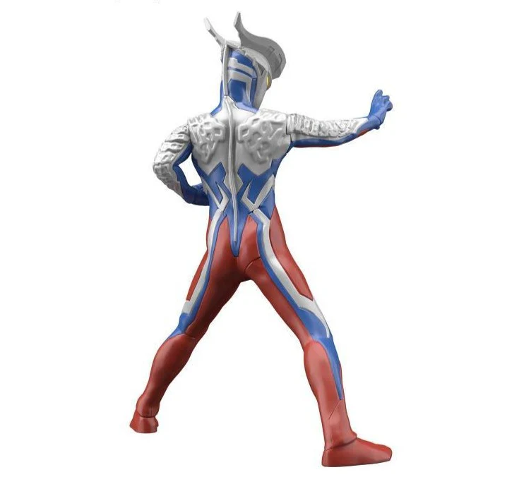 Entry Grade #05 Ultraman Zero Model Kit - Image 3