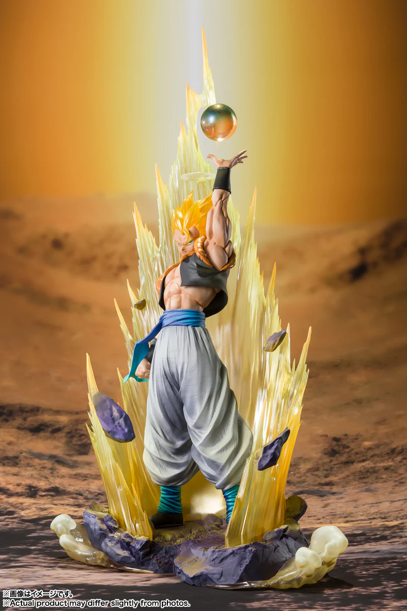 FiguartsZERO [EXTRA BATTLE] SUPER SAIYAN GOGETA - Exclusive Edition - Limited Canadian Release - Image 5
