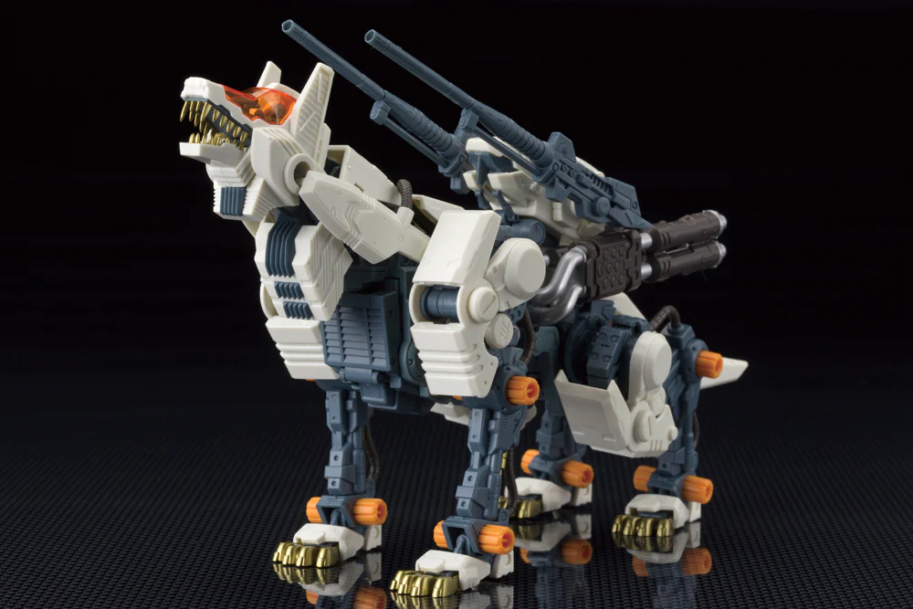 HMM #002 RHI3 Command Wolf (Repackage Ver.) Model - Image 4