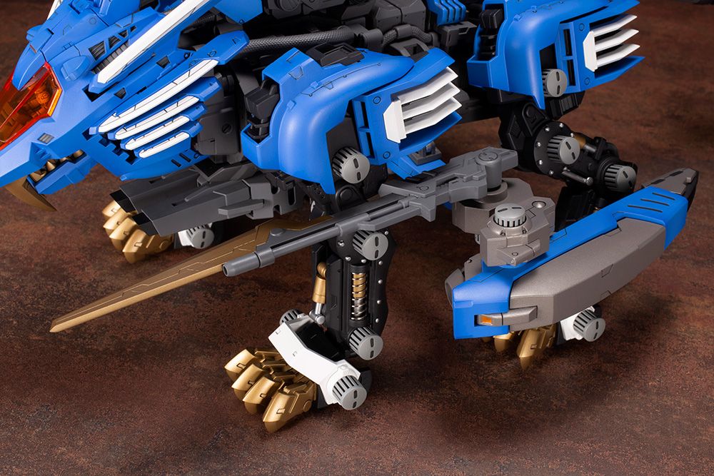 HMM #016 Zoids RZ-028 Blade Liger (Attack Booster Version) Model Kit - Image 11
