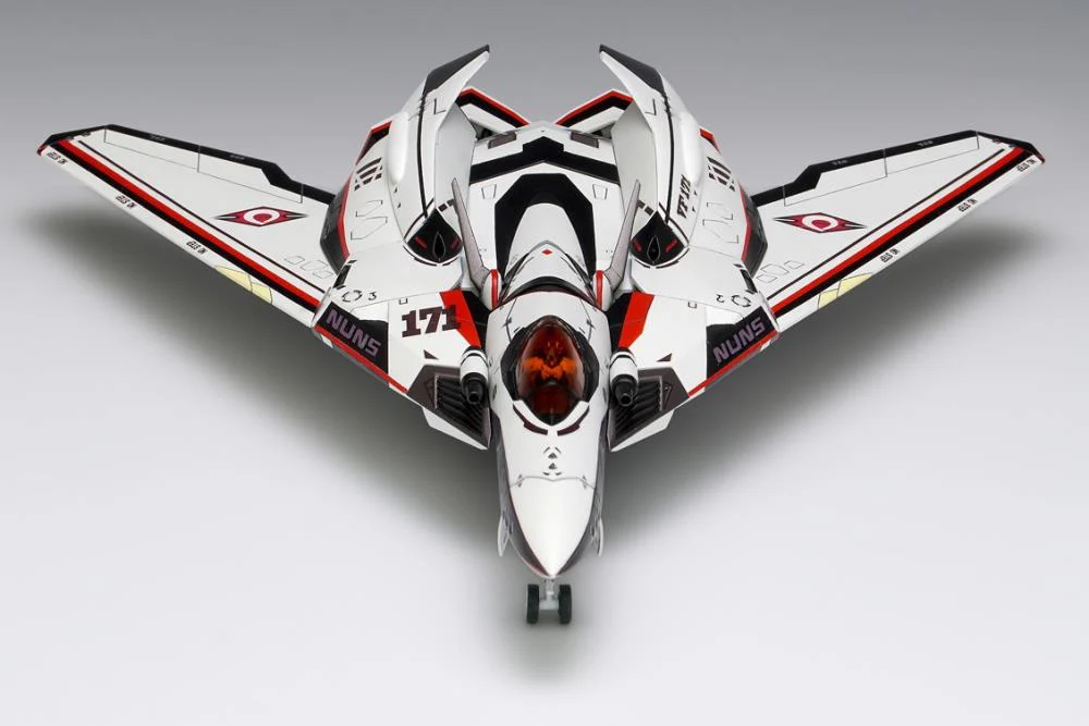 Macross Frontier: VF-171EX Nightmare Plus (Alto Custom) 1/72 Plastic Model - Image 3