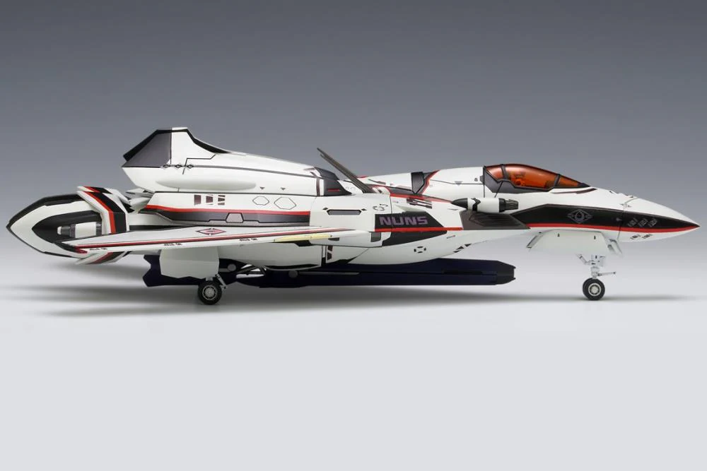 Macross Frontier: VF-171EX Nightmare Plus (Alto Custom) 1/72 Plastic Model - Image 6
