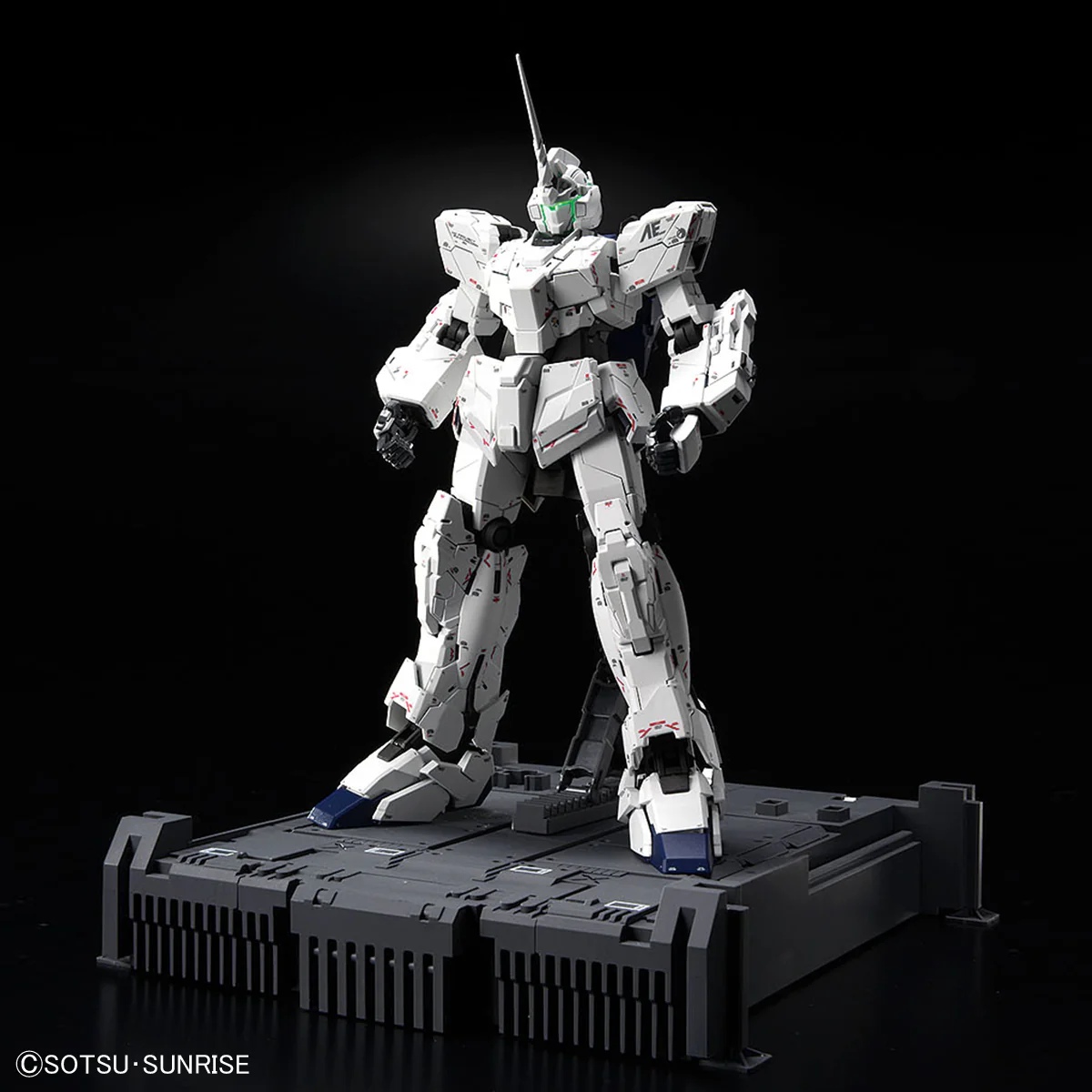 MGEX RX-0 Unicorn Gundam Ver. TWC - P-Bandai - Image 4