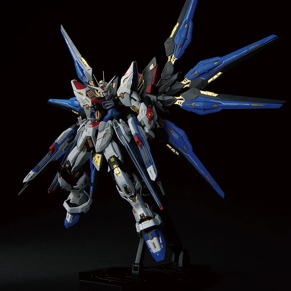 MGEX Strike Freedom Gundam - Image 12