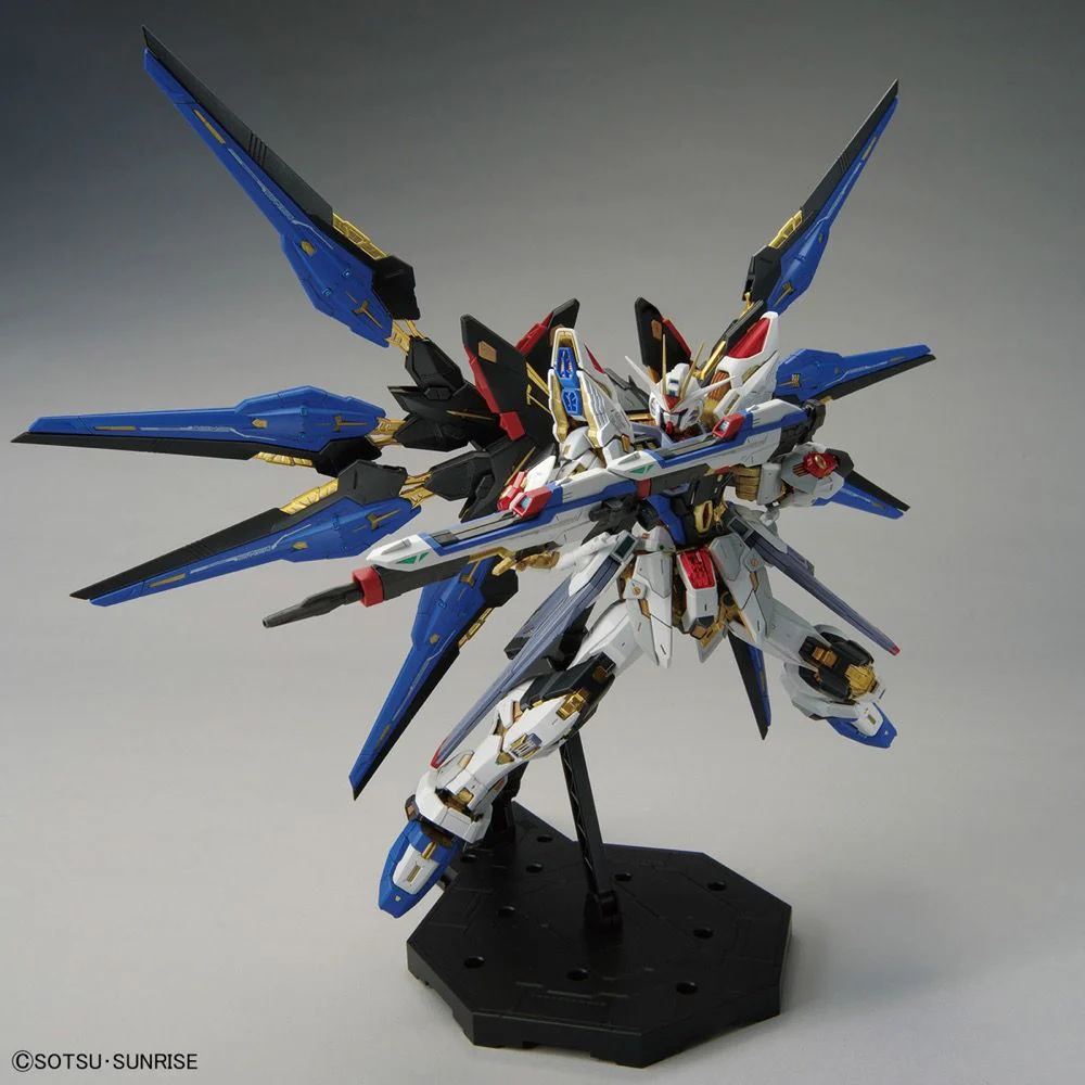 MGEX Strike Freedom Gundam - Image 7