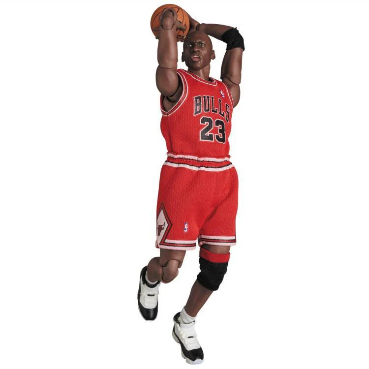 Michael Jordan (Chicago Bulls) MAFEX No. 100 - Image 4