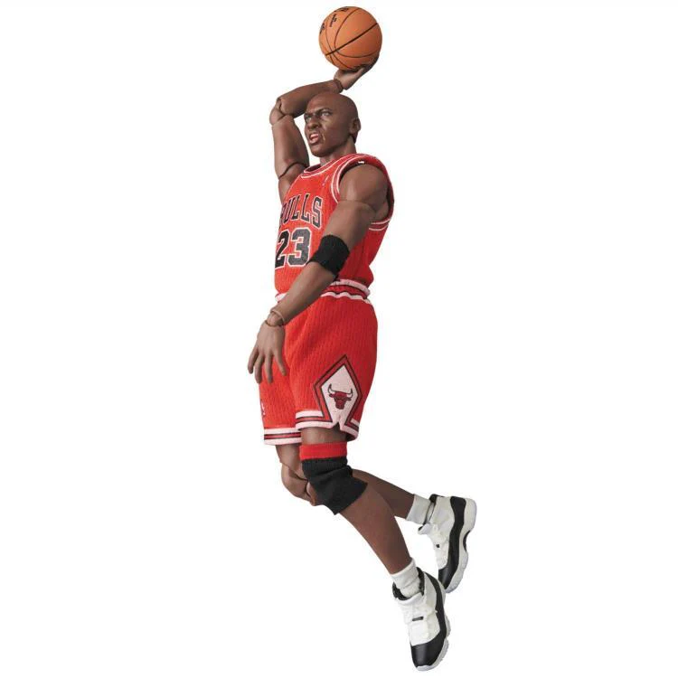 Michael Jordan (Chicago Bulls) MAFEX No. 100 - Image 5