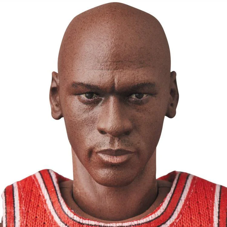 Michael Jordan (Chicago Bulls) MAFEX No. 100 - Image 7