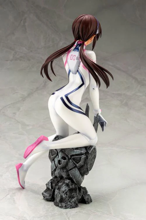 Neon Genesis Evangelion: Mari Makinami Illustrious (White Plugsuit Ver.) 1/6 Statue - Image 6