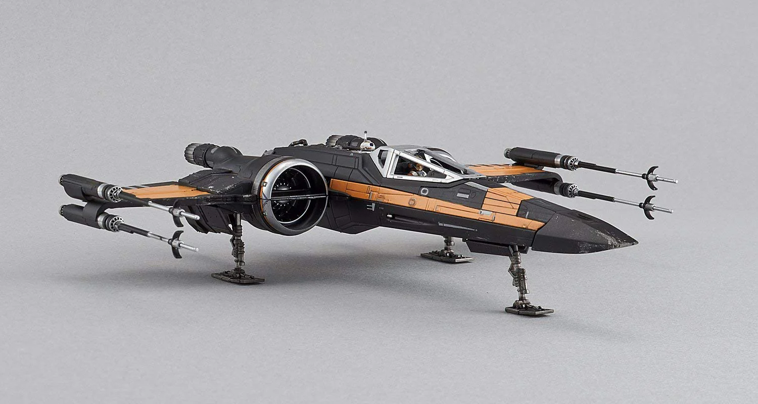Poe's Boosted X-Wing Starfighter 1/72 Scale Model Kit - Image 13