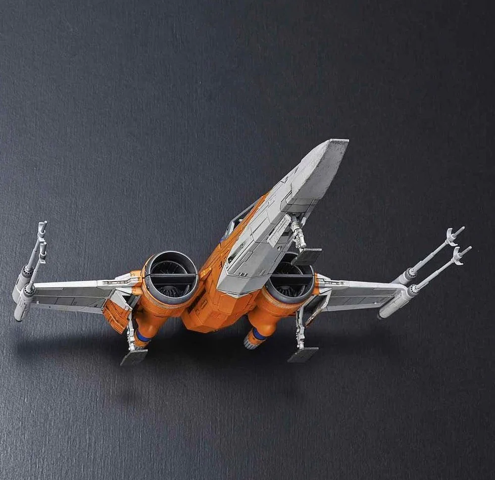 Poe's X-Wing Starfighter (Rise of Skywalker) 1/72 Scale Model Kit - Image 4