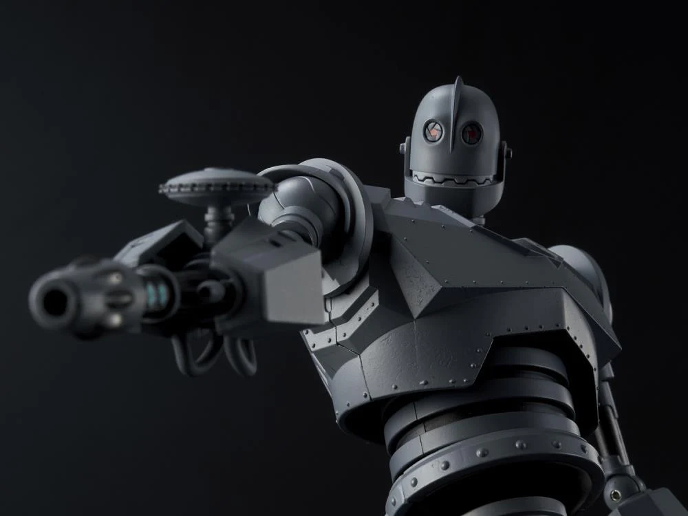 Riobot: The Iron Giant (Battle Mode) Action Figure - Image 6