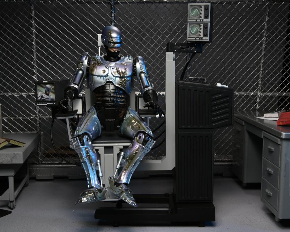 RoboCop - Ultimate Battle Damaged RoboCop with Chair - Image 3