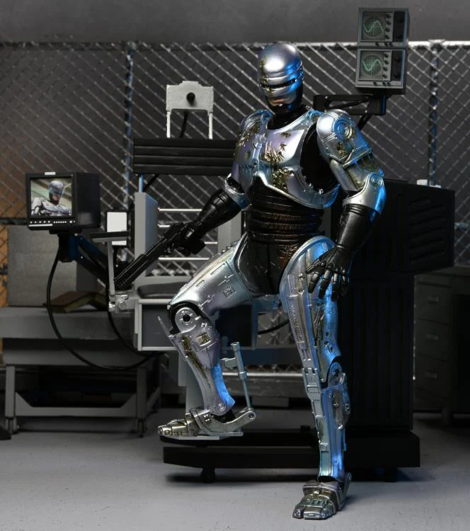 RoboCop - Ultimate Battle Damaged RoboCop with Chair - Image 4