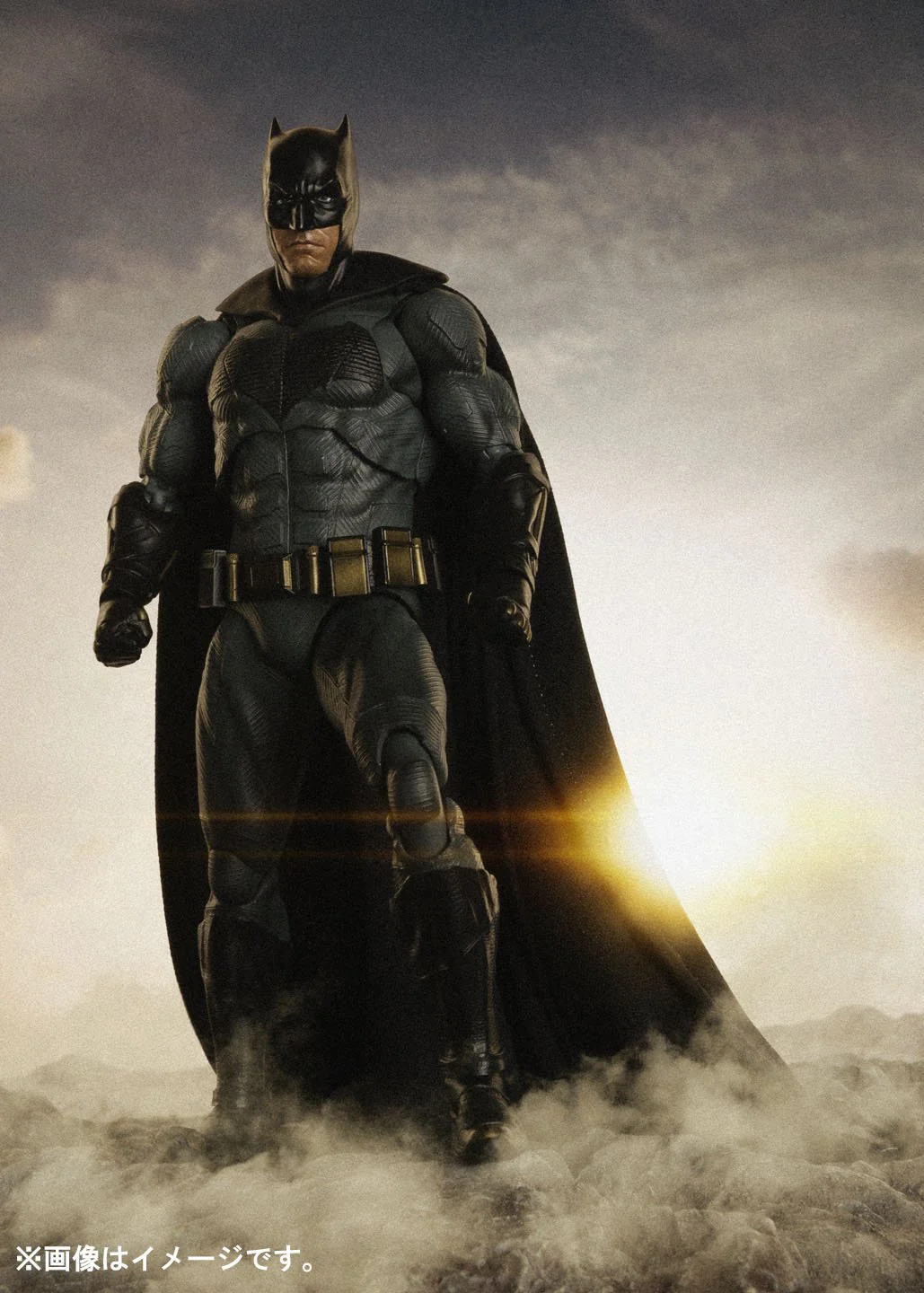 S.H. Figuarts - Batman (Justice League) - Image 2