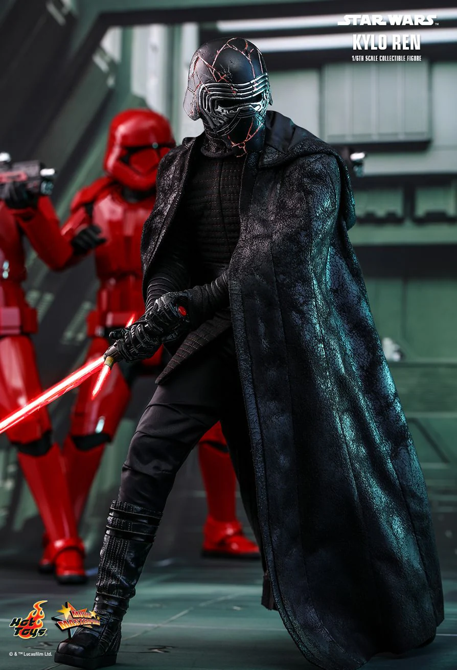 Star Wars Episode IX: Kylo Ren MMS560 - Image 2