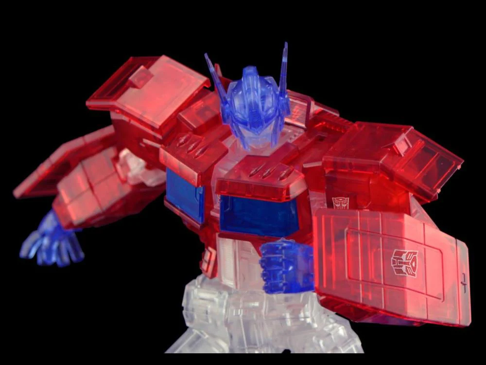 Transformers - Optimus Prime (IDW Clear Ver.) Furai Model Kit - Image 12