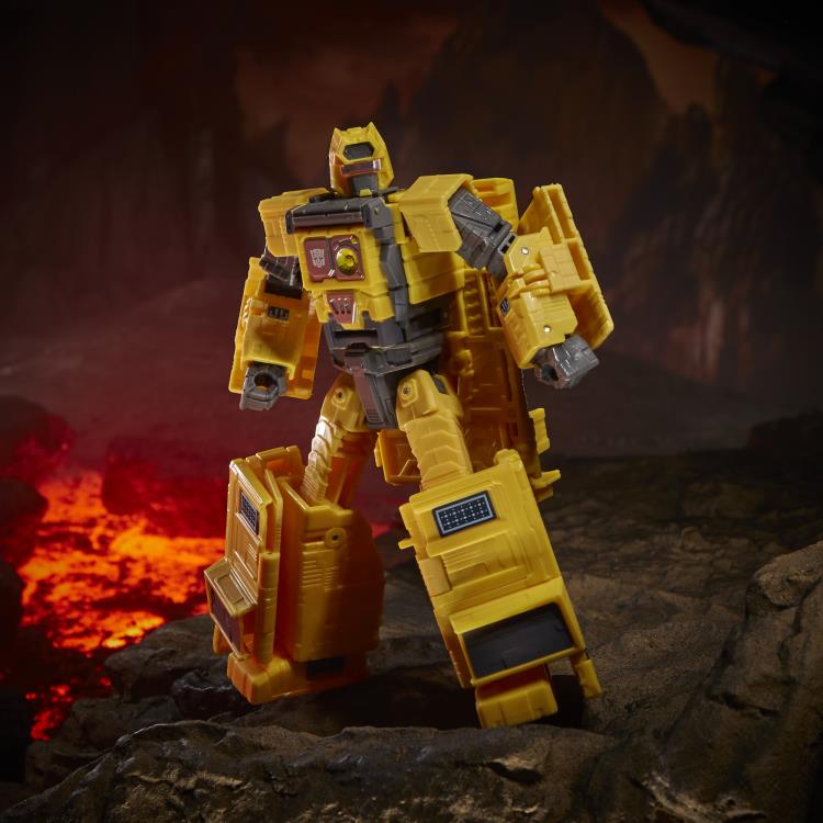 Transformers WFC: Kingdom Titan WFC-K30 Autobot Ark - Image 2