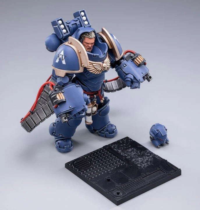 Warhammer 40K Ultramarines Aggressors 1/18 Scale Figure Set - Image 9