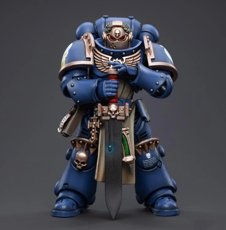 Warhammer 40K Ultramarines Primaris Company Champion 1/18 Scale Figure