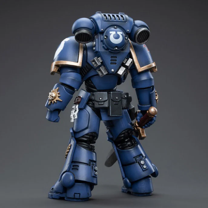 Warhammer 40K Ultramarines Primaris Lieutenant Argaranthe 1/18 Scale Figure - Image 2