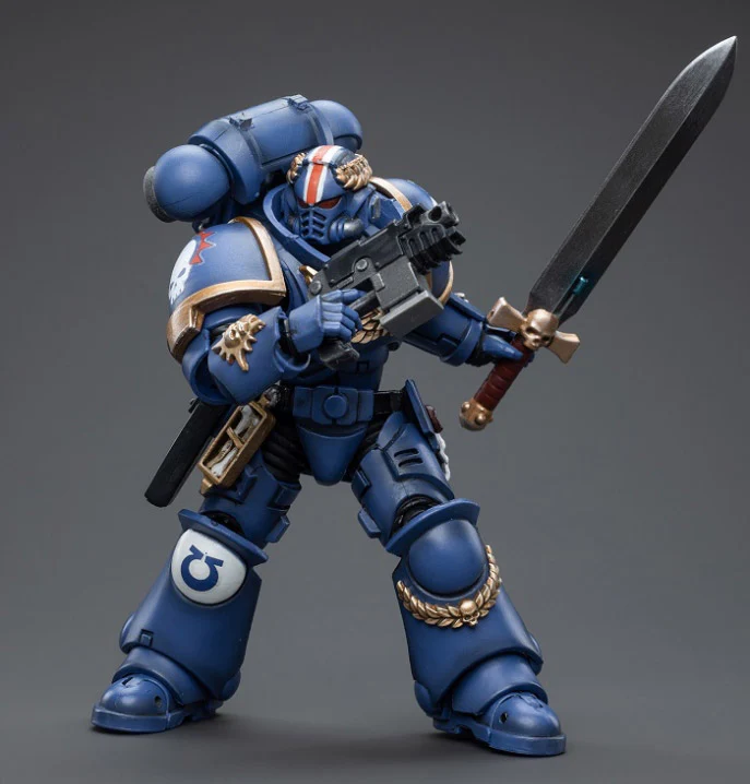 Warhammer 40K Ultramarines Primaris Lieutenant Argaranthe 1/18 Scale Figure - Image 6